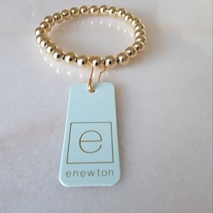 e newton -classic gold 7mm bead bracelet